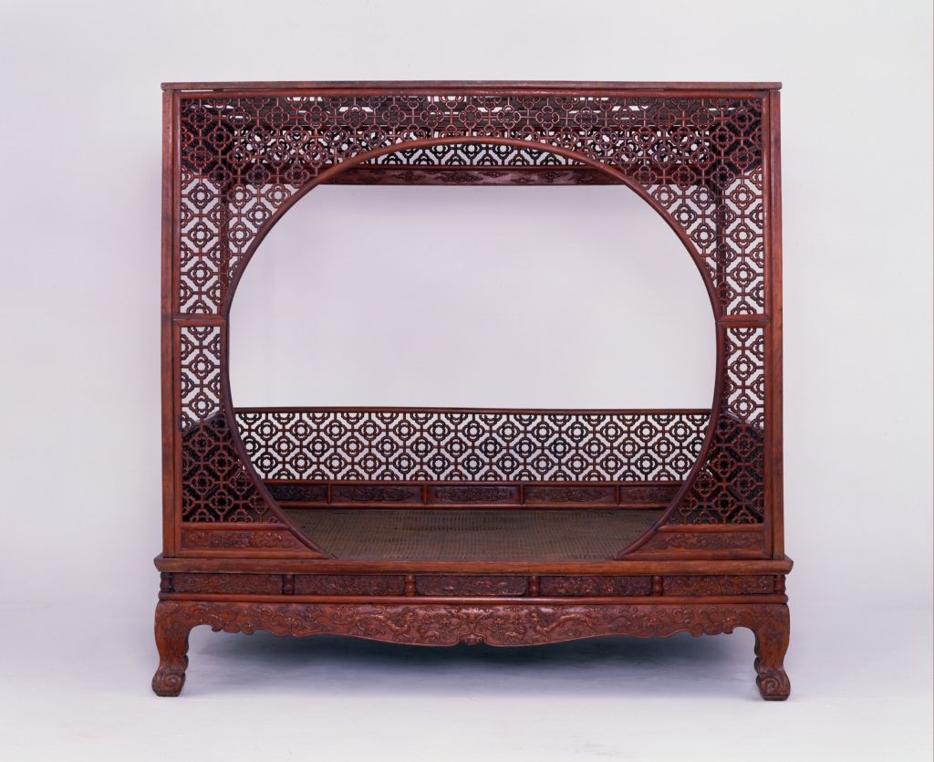 图片[1]-Yellow rosewood moon door frame bed-China Archive